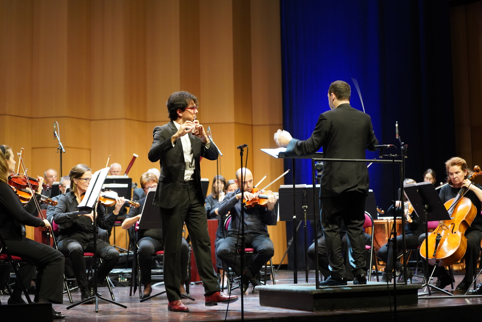 Federico Altare conducting — photo by Cédric Debruyn